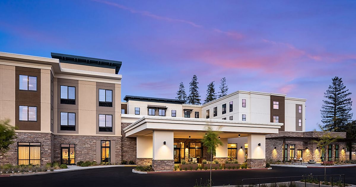 Belmont Village Los Gatos in San Jose