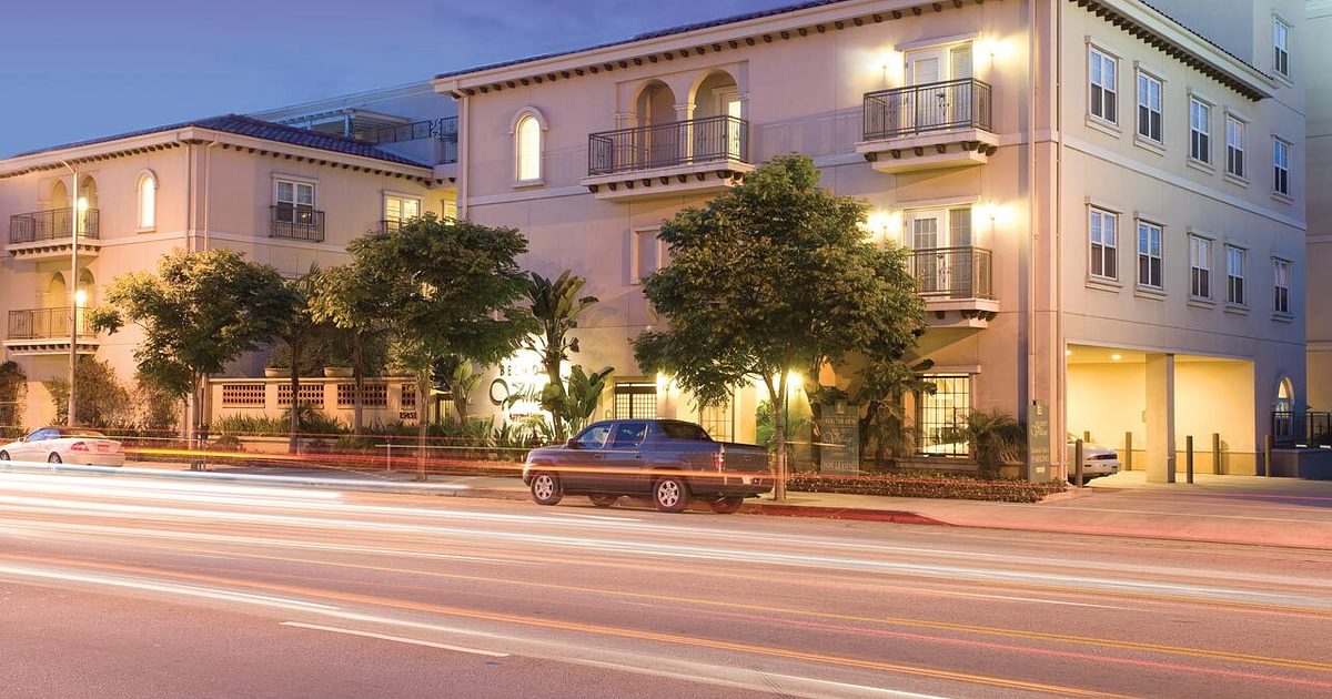 Belmont Village Encino in Sherman Oaks